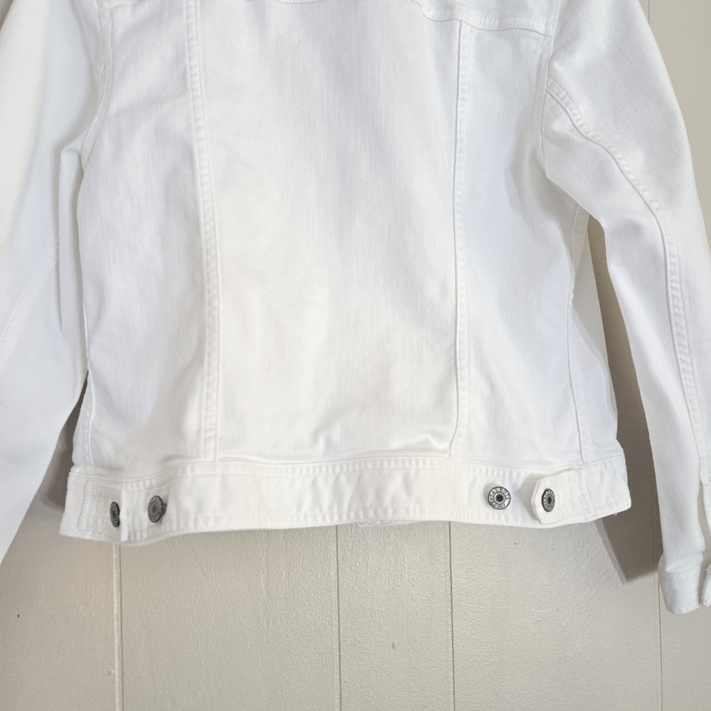 Talbots White Denim Jean Jacket L Petite LP Classic Wardrobe Staple - Picture 6 of 9
